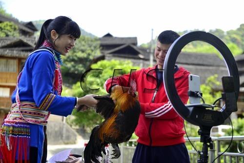 【聯(lián)合日報】廣西龍勝:"直播帶貨"助力農產品銷售